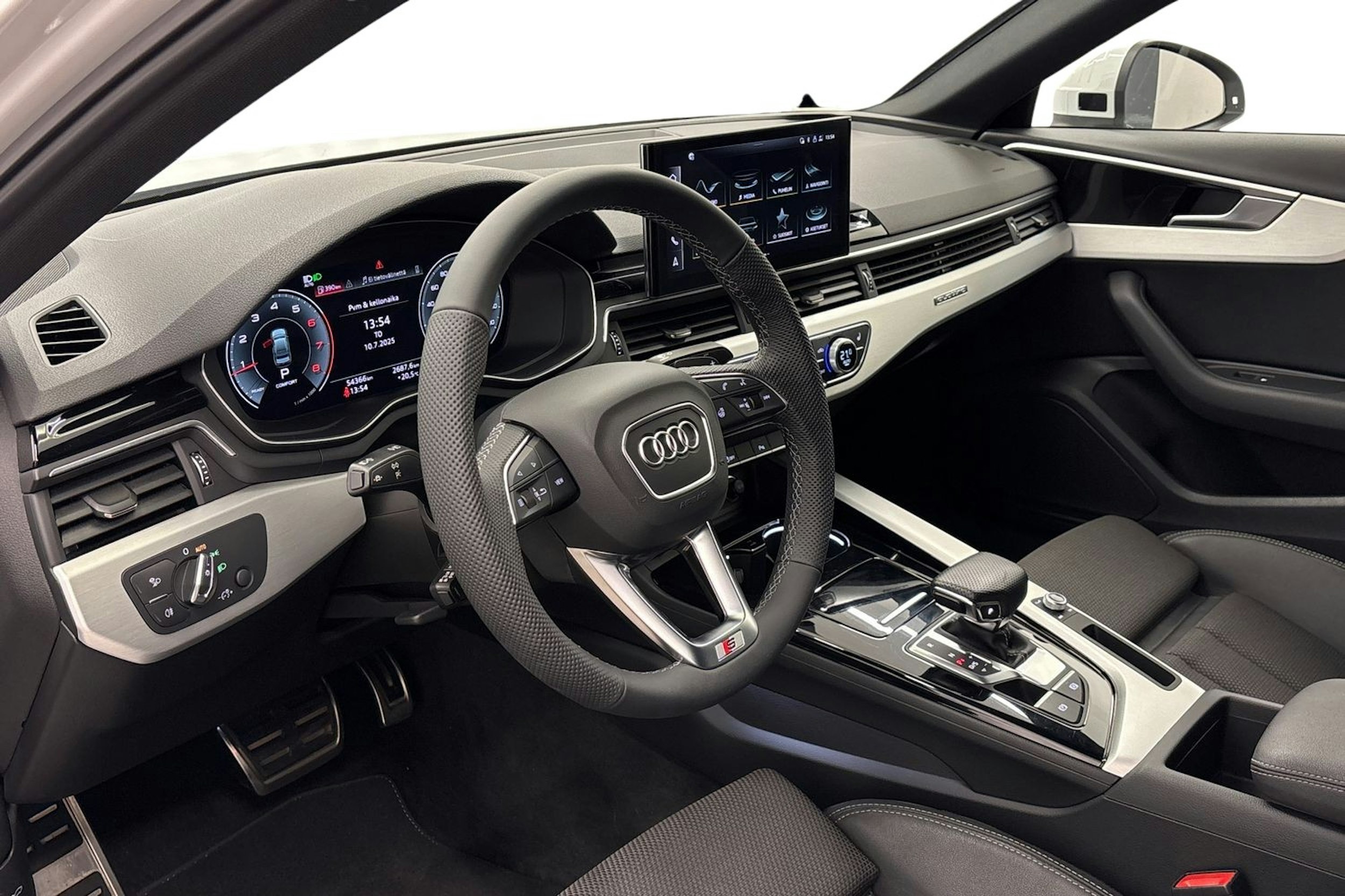 met. valkoinen Audi A4 2021 kuva 7.
