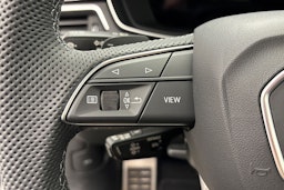 met. valkoinen Audi A4 2021 kuva 16.