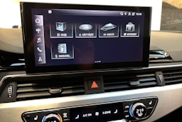 valkoinen Audi A4 2021 kuva 24.