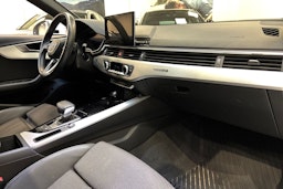 valkoinen Audi A4 2021 kuva 28.