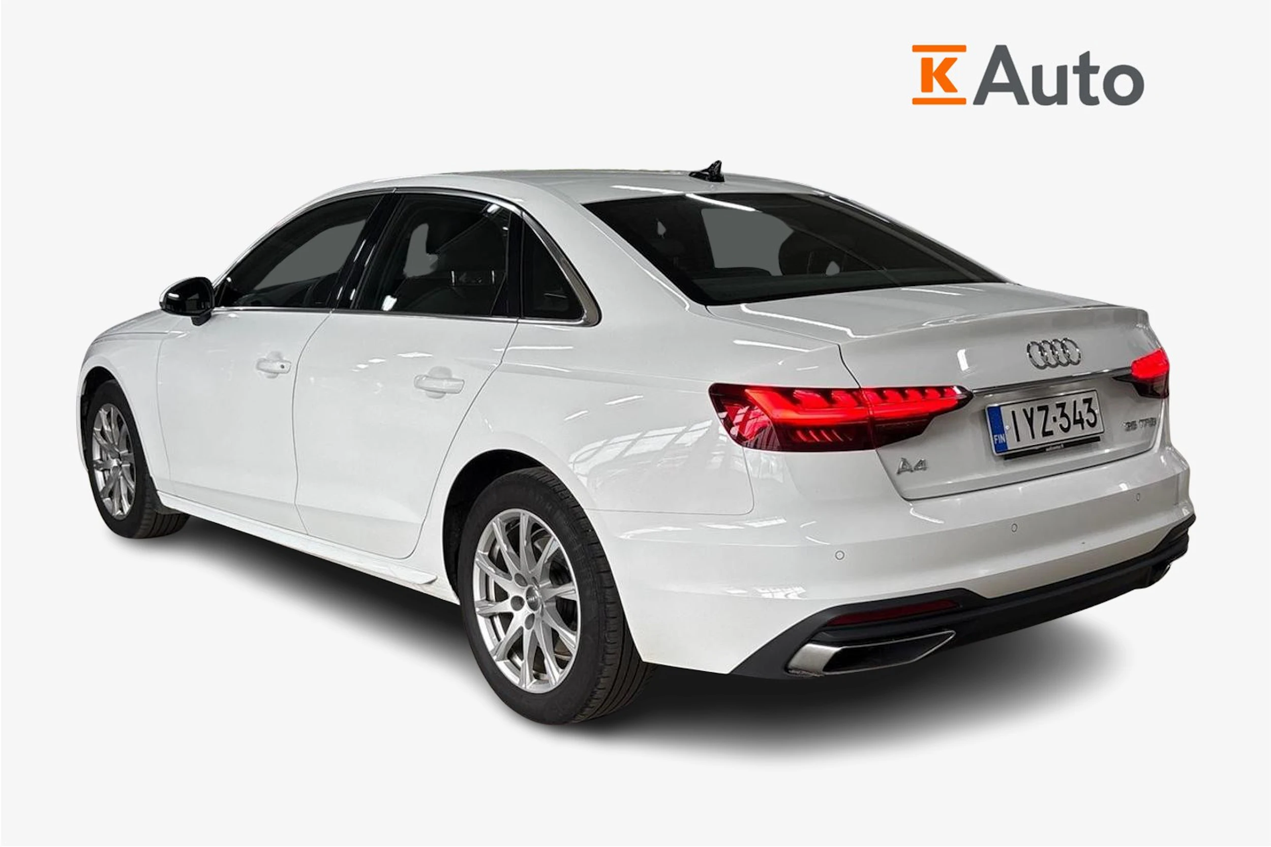 Valkoinen Audi A4 2021 kuva 3.