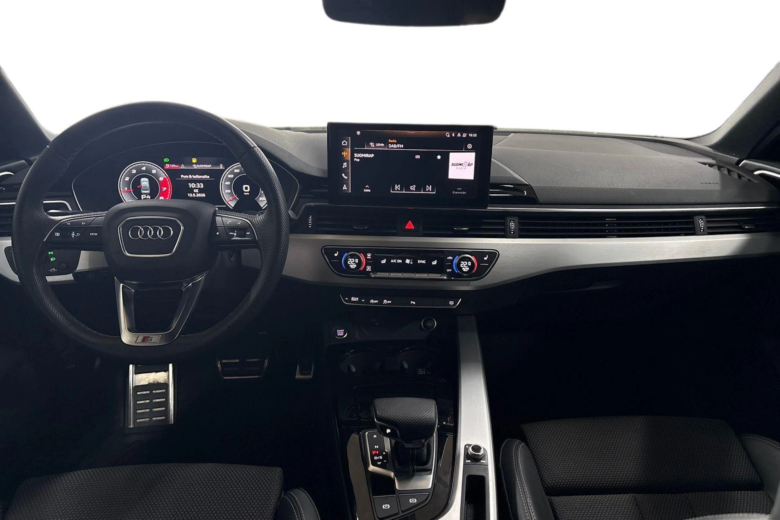Valkoinen Audi A4 2021 kuva 9.