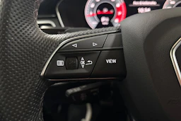 Valkoinen Audi A4 2021 kuva 17.