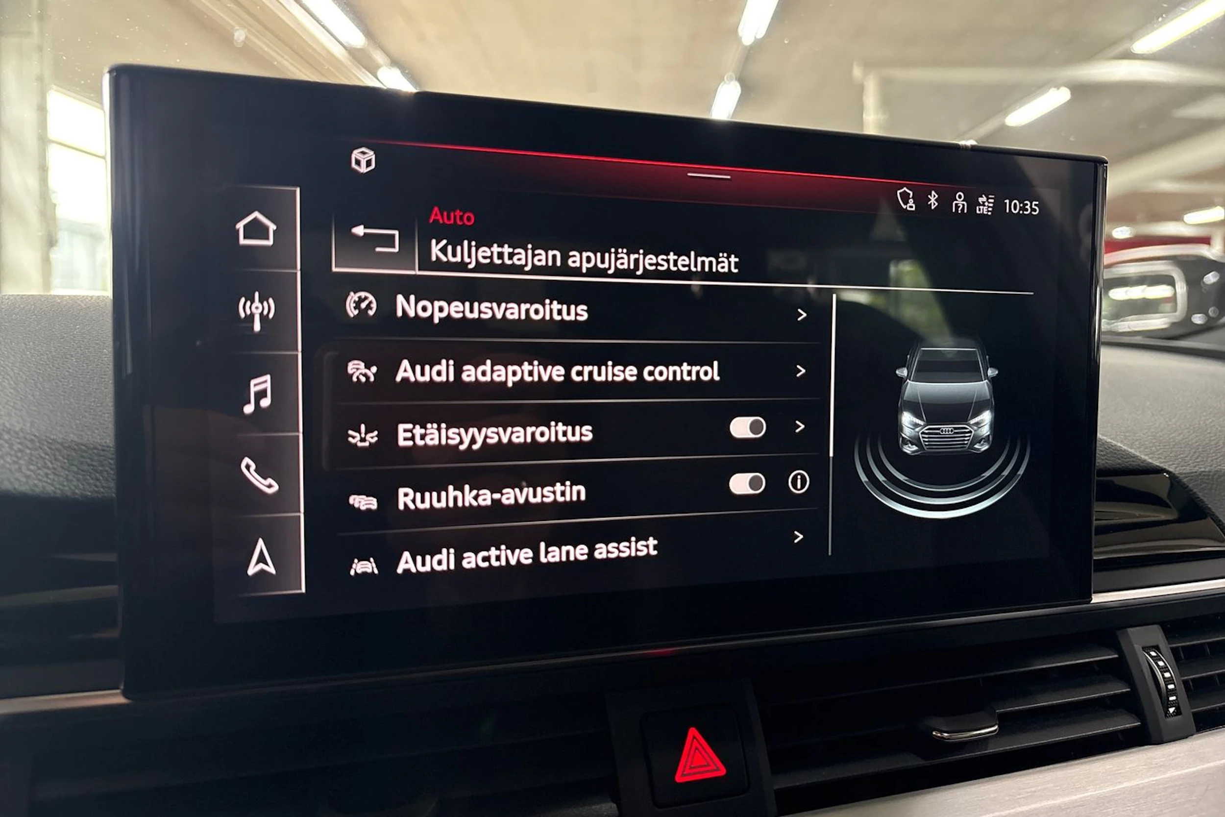 Valkoinen Audi A4 2021 kuva 19.