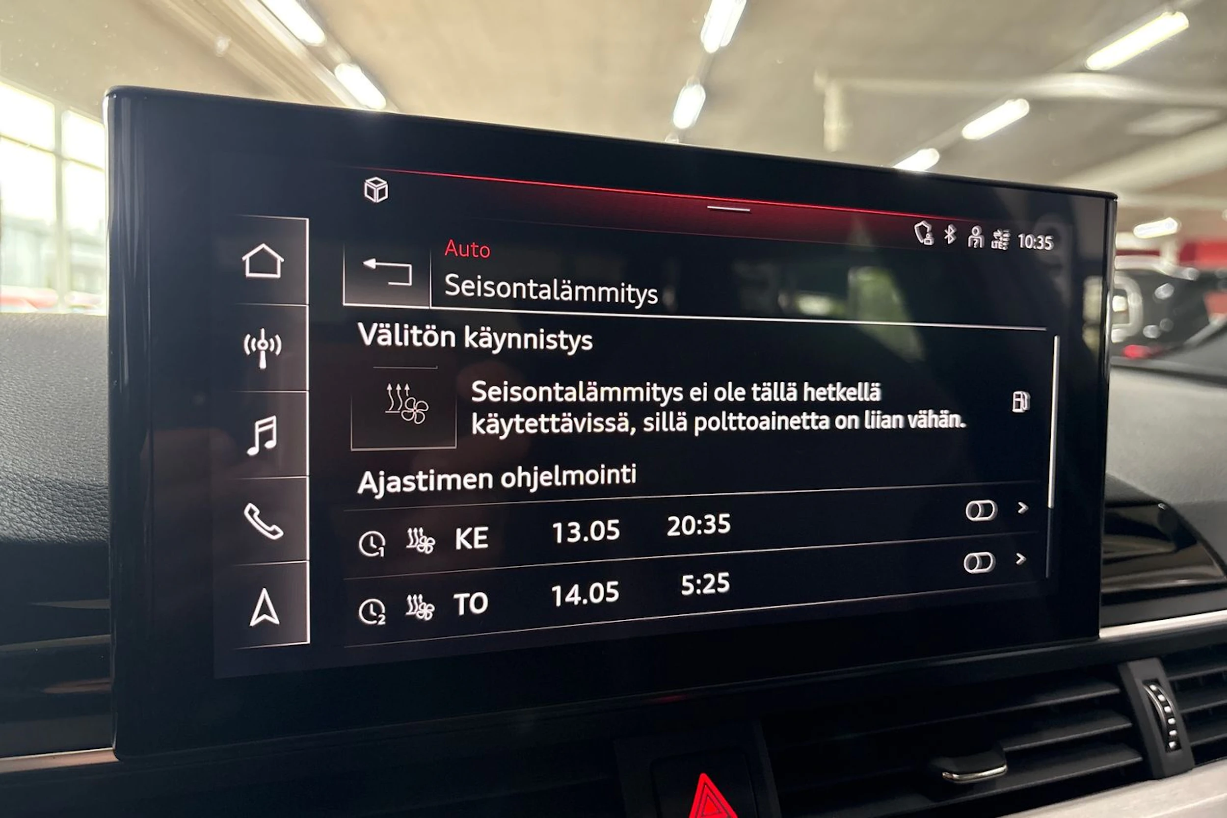 Valkoinen Audi A4 2021 kuva 21.