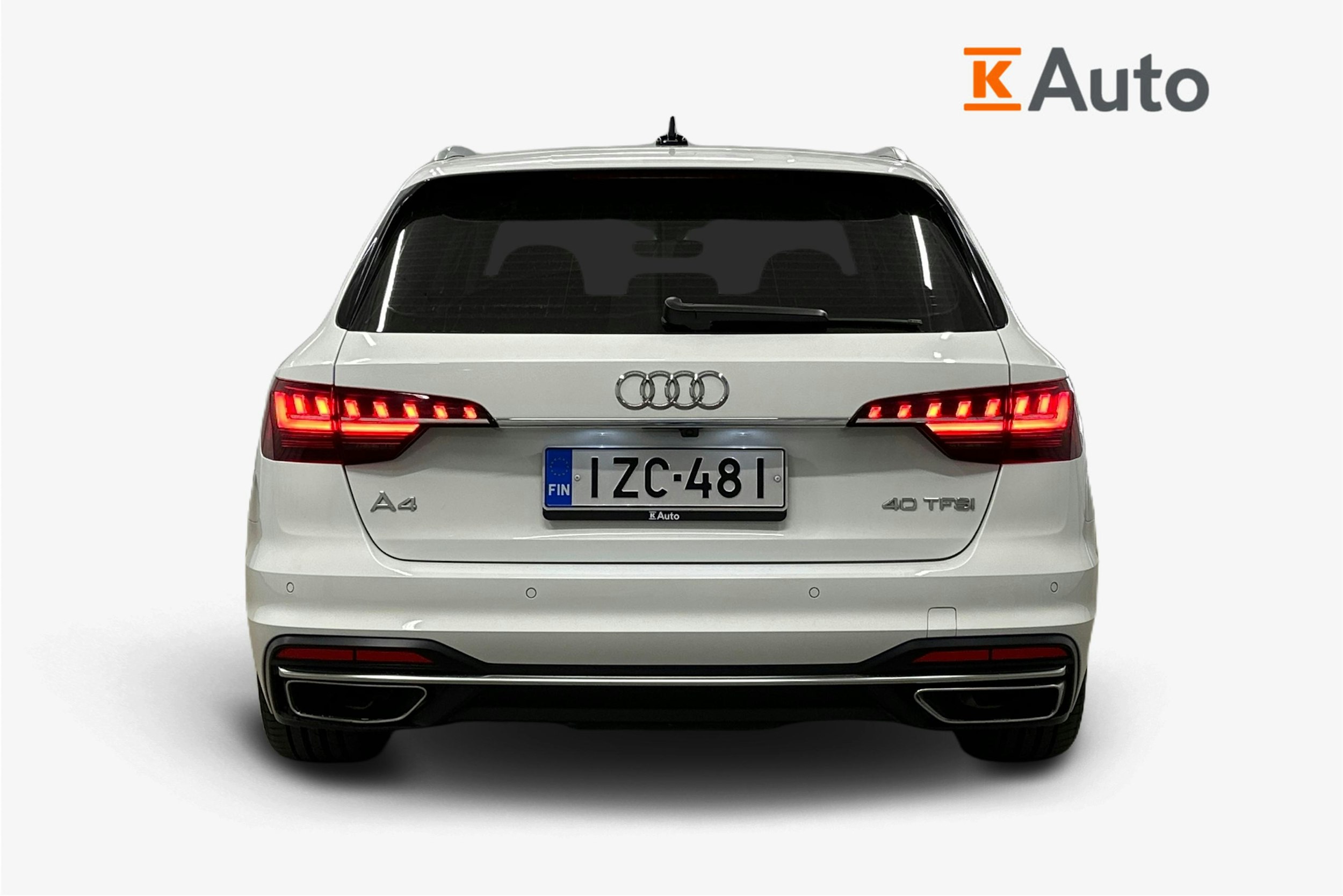 valkoinen Audi A4 2021 kuva 3.