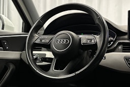 valkoinen Audi A4 2021 kuva 19.
