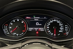 valkoinen Audi A4 2021 kuva 23.