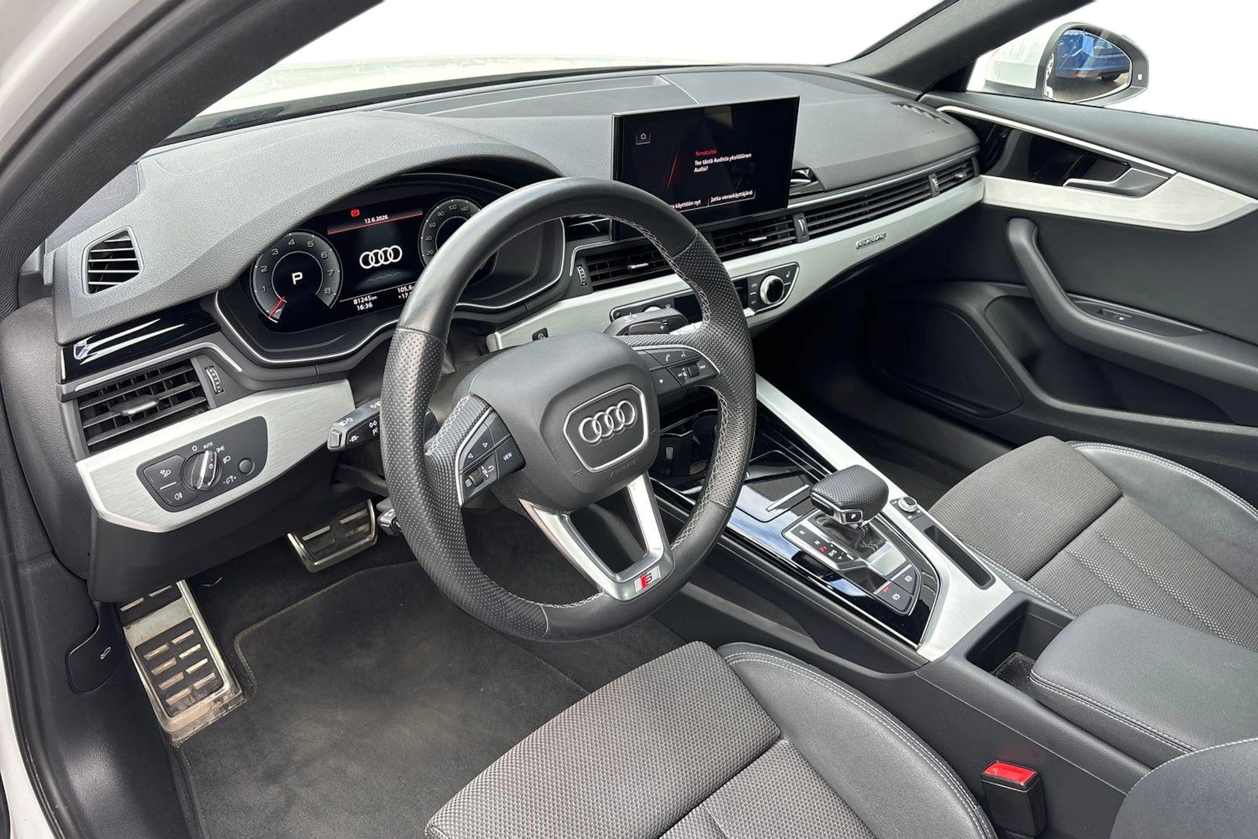 valkoinen Audi A4 2021 kuva 3.