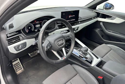 valkoinen Audi A4 2021 kuva 3.