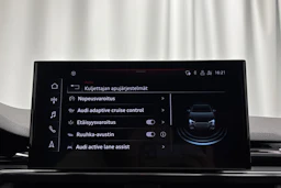 valkoinen Audi A4 2021 kuva 23.
