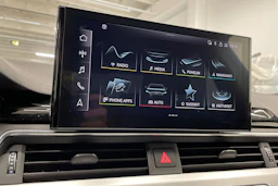 valkoinen Audi A4 2021 kuva 15.