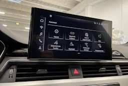 valkoinen Audi A4 2021 kuva 17.