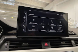 valkoinen Audi A4 2021 kuva 18.