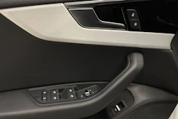 valkoinen Audi A4 2021 kuva 26.