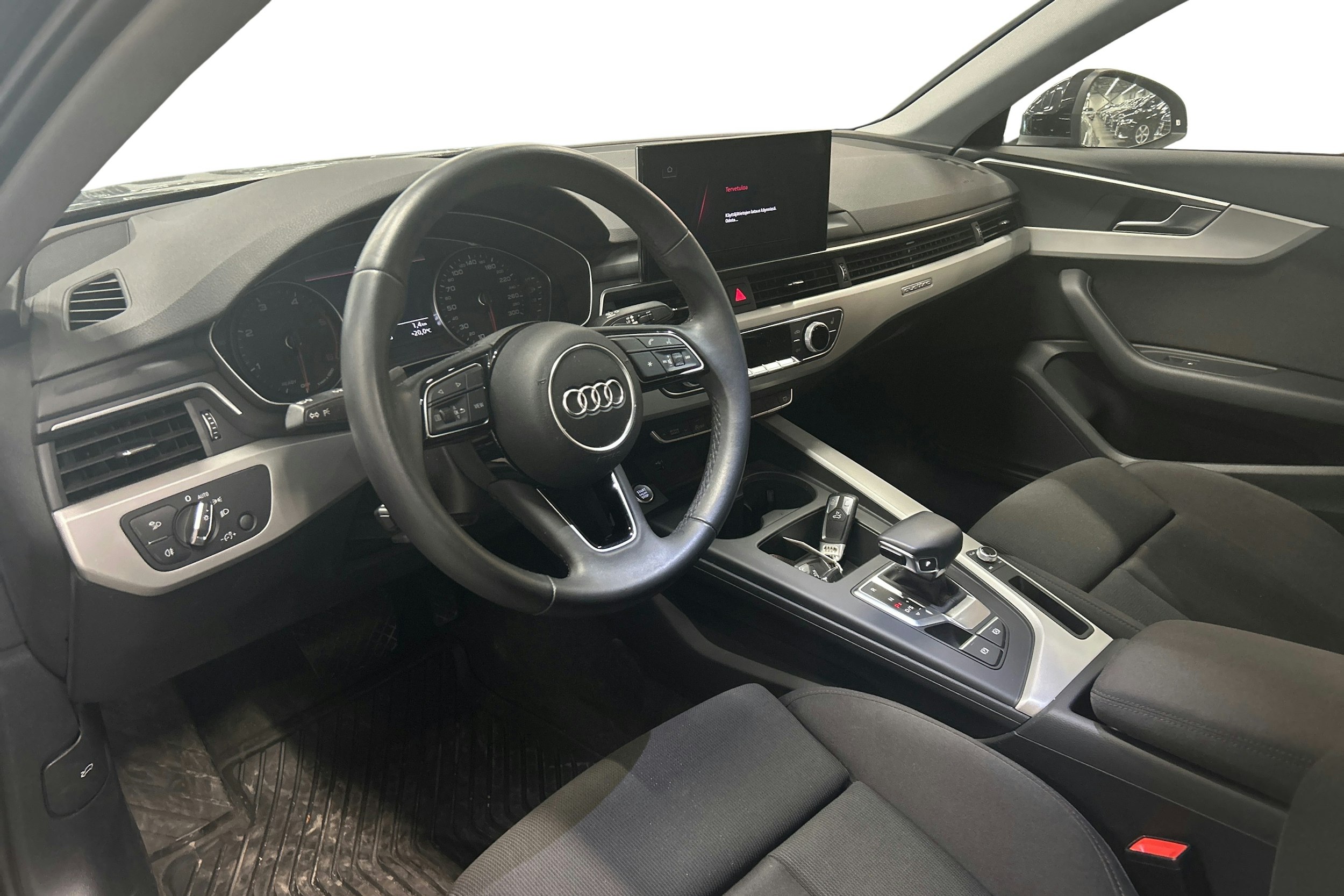 musta Audi A4 2021 kuva 3.
