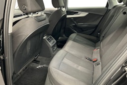 musta Audi A4 2021 kuva 10.