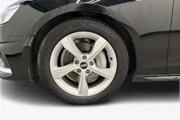 musta Audi A4 2021 kuva 11.