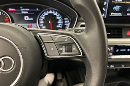 musta Audi A4 2021 kuva 20.