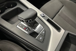musta Audi A4 2021 kuva 26.