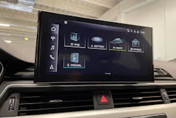 valkoinen Audi A4 2021 kuva 16.