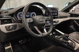 valkoinen Audi A4 2021 kuva 27.