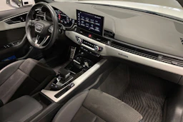 valkoinen Audi A4 2021 kuva 29.