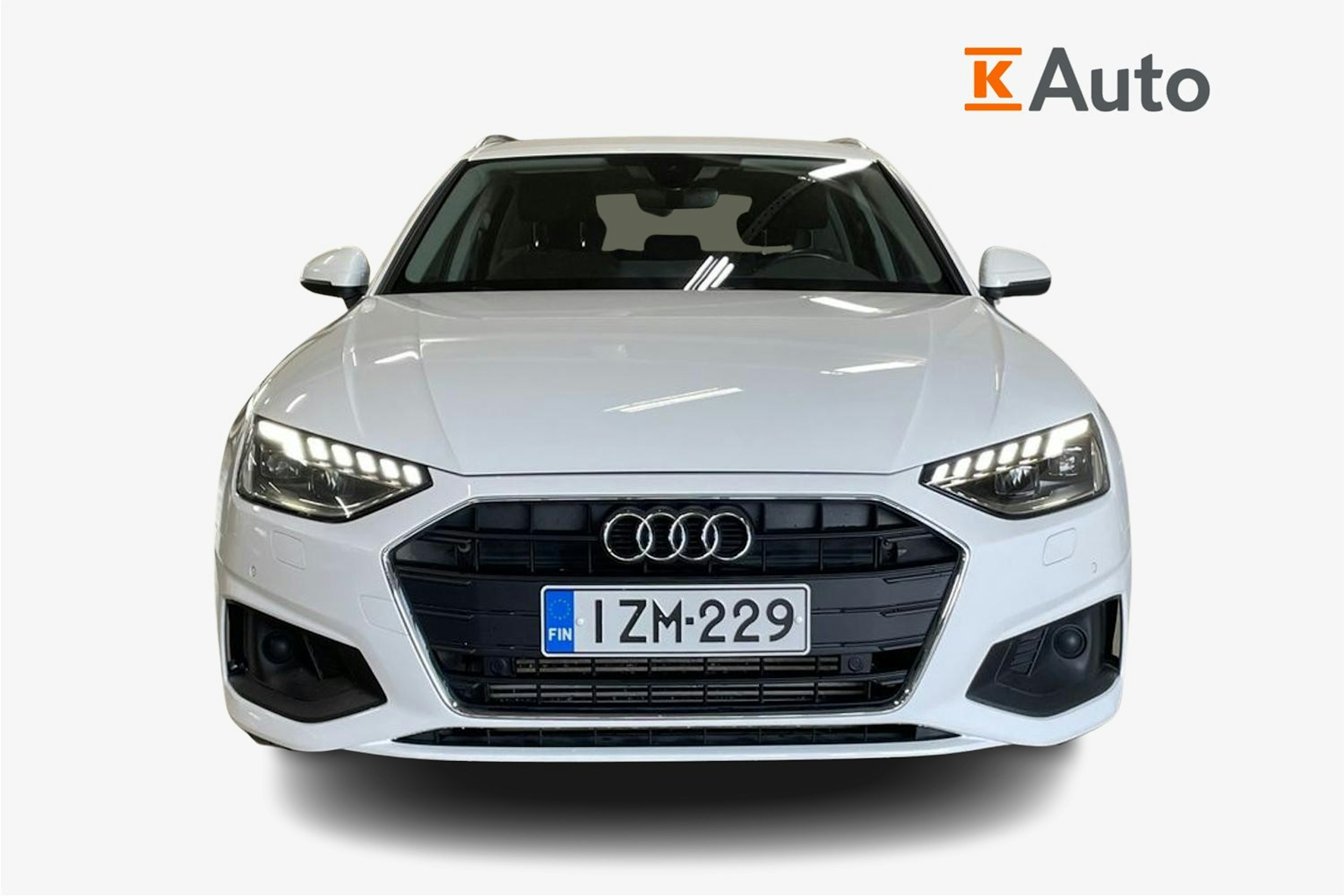 Valkoinen Audi A4 2021 kuva 5.