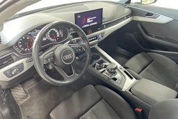 Valkoinen Audi A4 2021 kuva 7.