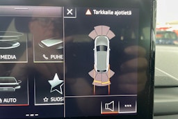 Valkoinen Audi A4 2021 kuva 21.