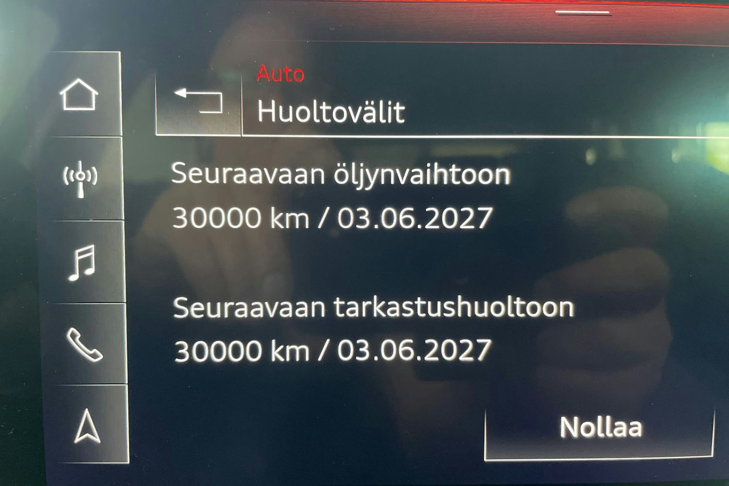 Valkoinen Audi A4 2021 kuva 23.