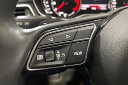 Valkoinen Audi A4 2021 kuva 27.