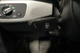 Valkoinen Audi A4 2021 kuva 28.