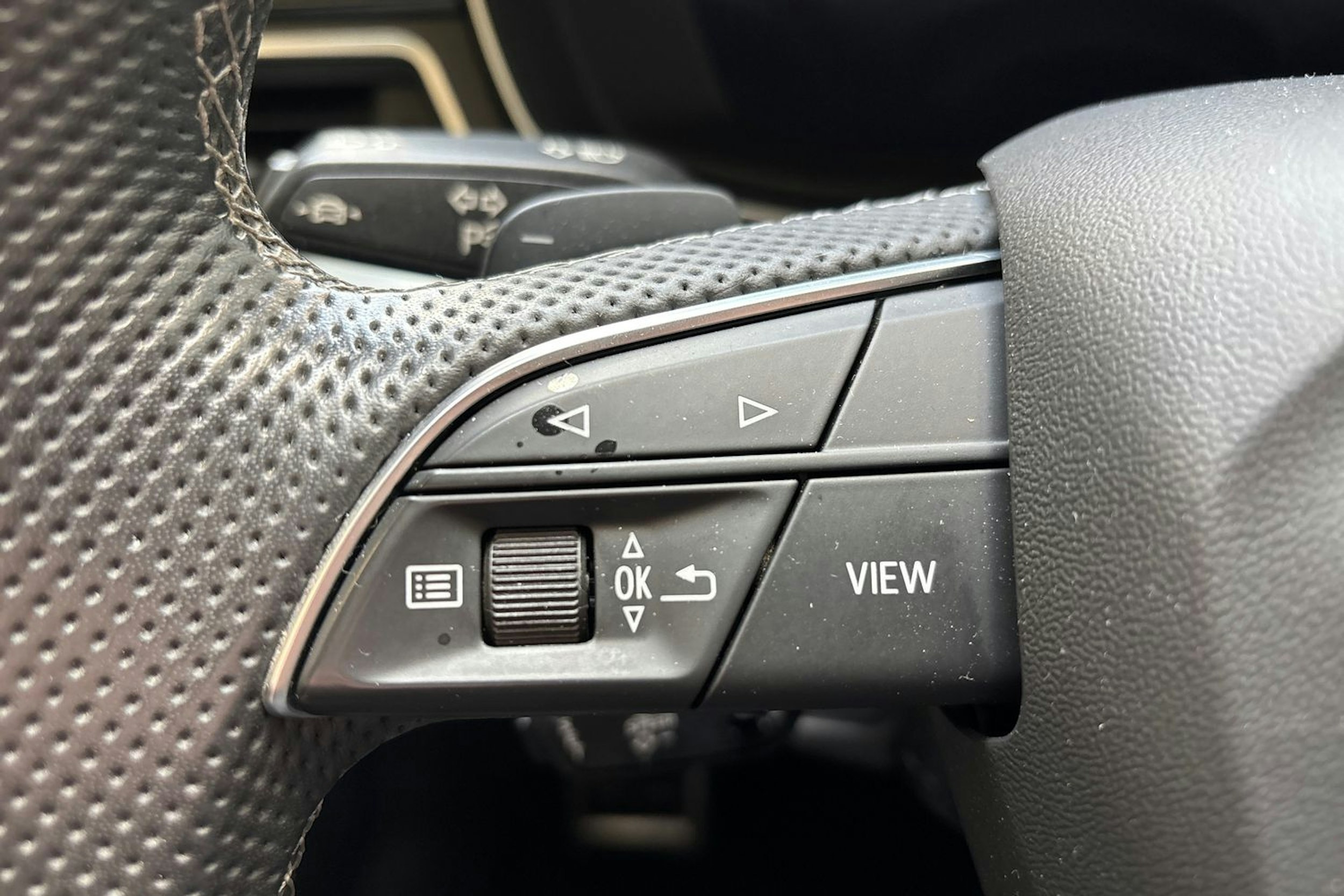 hopea Audi A4 2021 kuva 12.
