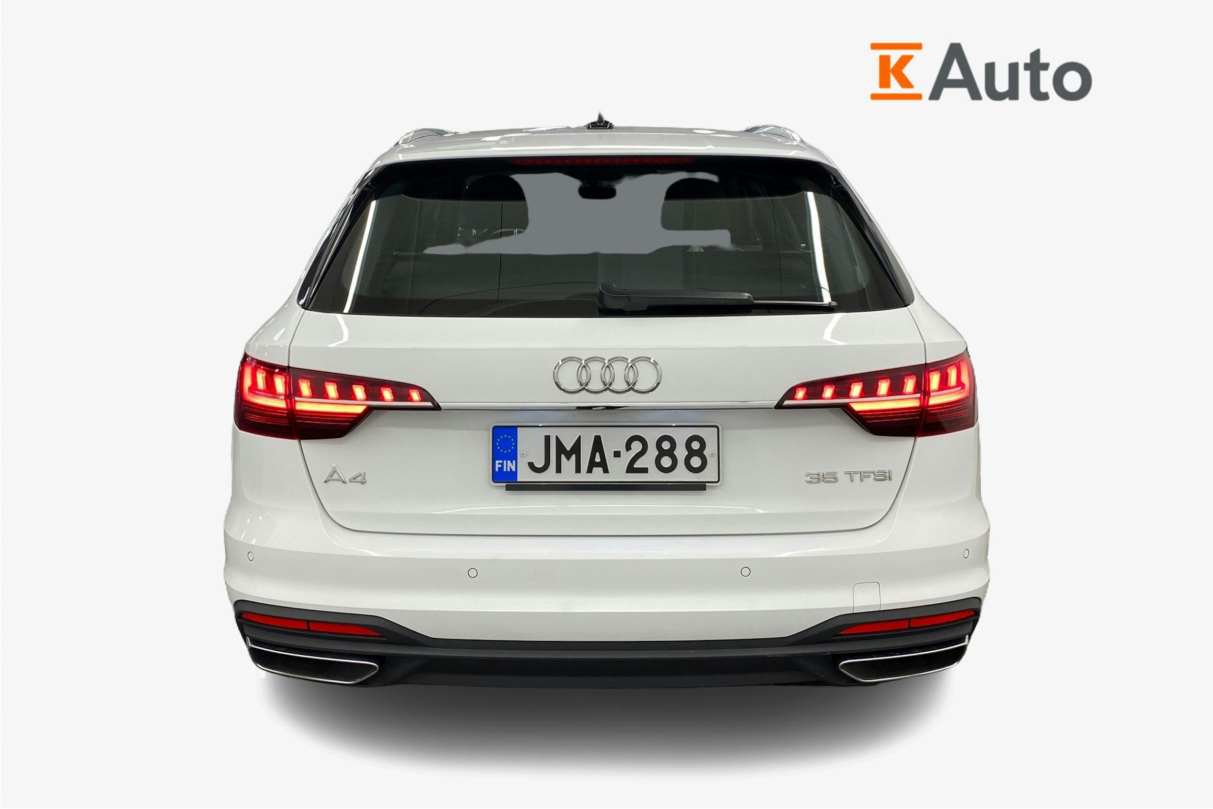 valkoinen Audi A4 2021 kuva 3.