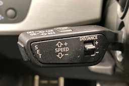 valkoinen Audi A4 2021 kuva 18.