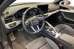 Musta Audi A4 2021 kuva 3.