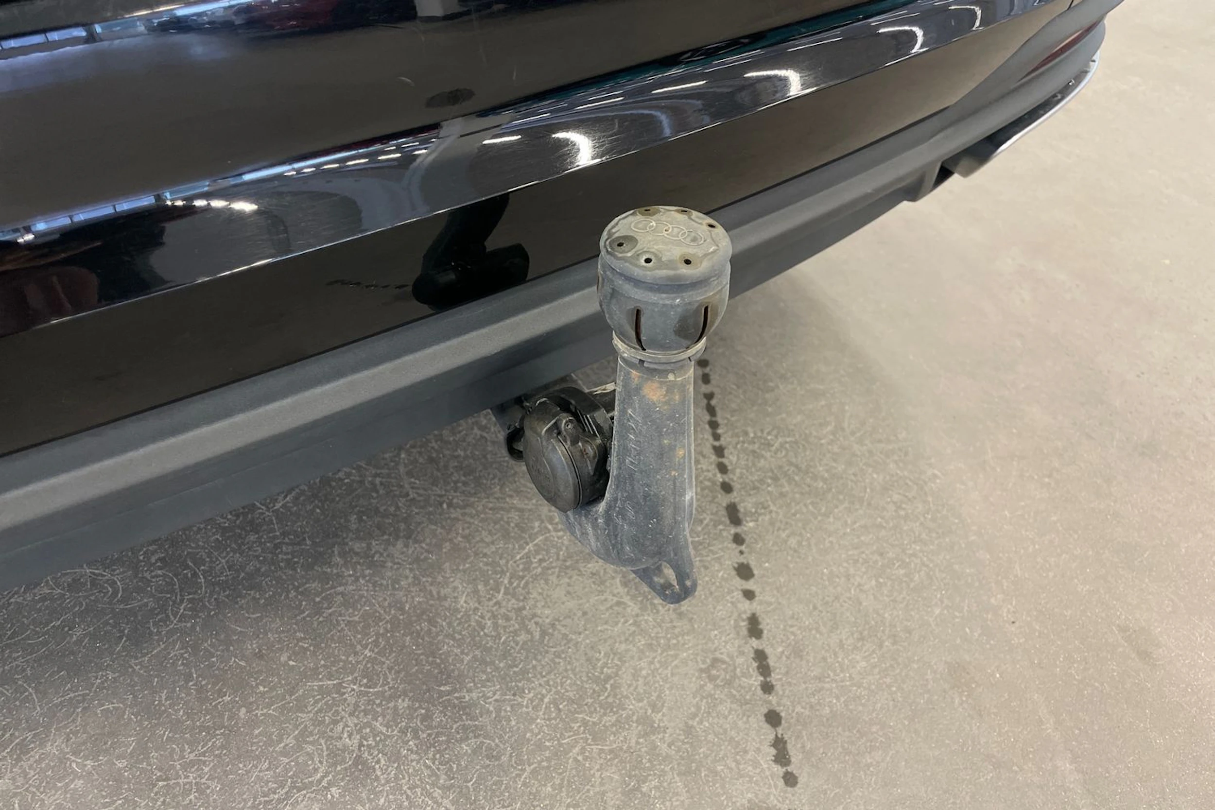 Musta Audi A4 2021 kuva 12.