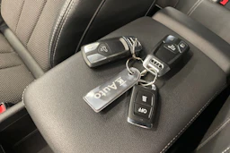 Musta Audi A4 2021 kuva 25.