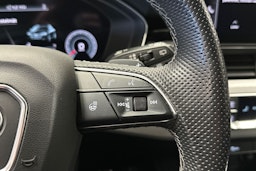 musta Audi A4 2021 kuva 28.