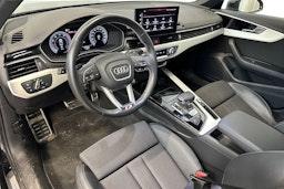 musta Audi A4 2021 kuva 3.