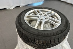 musta Audi A4 2021 kuva 14.