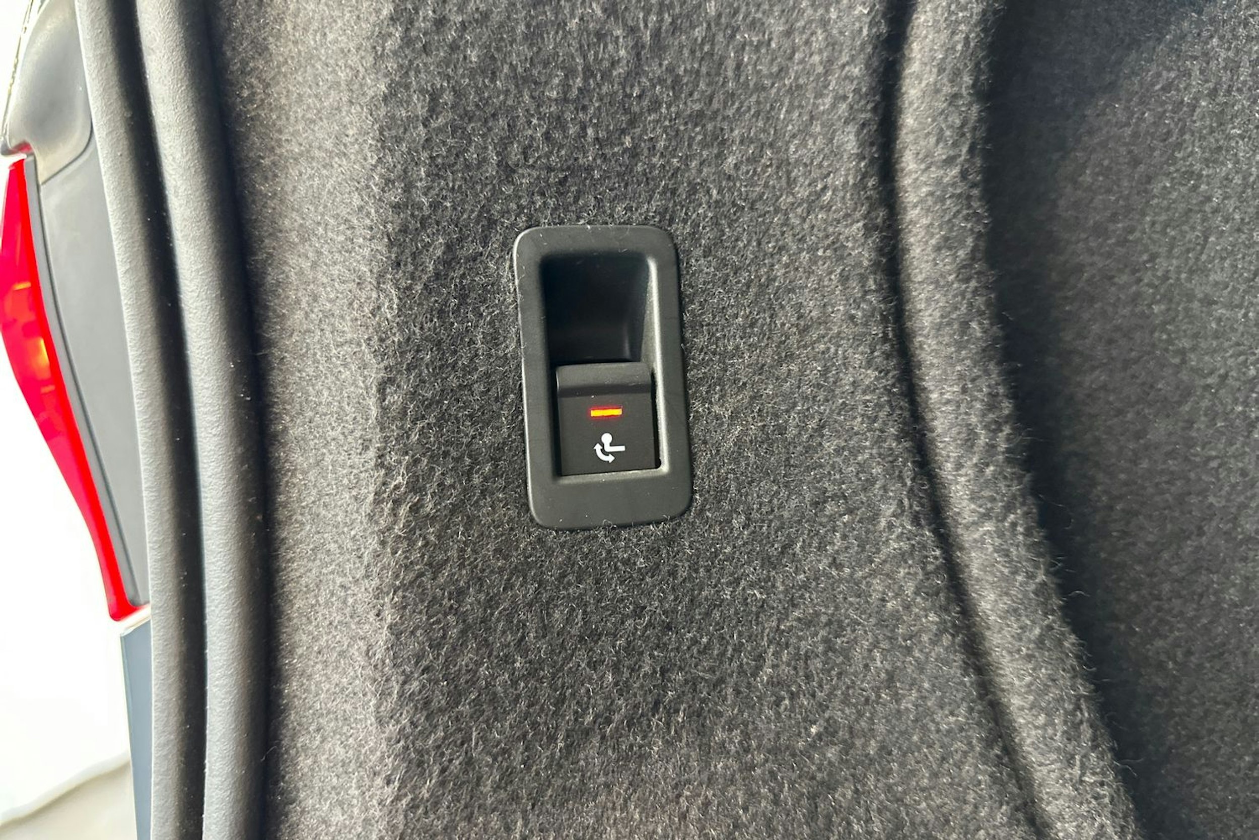 musta Audi A4 2021 kuva 17.