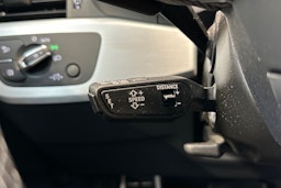 musta Audi A4 2021 kuva 21.