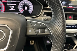 musta Audi A4 2021 kuva 22.