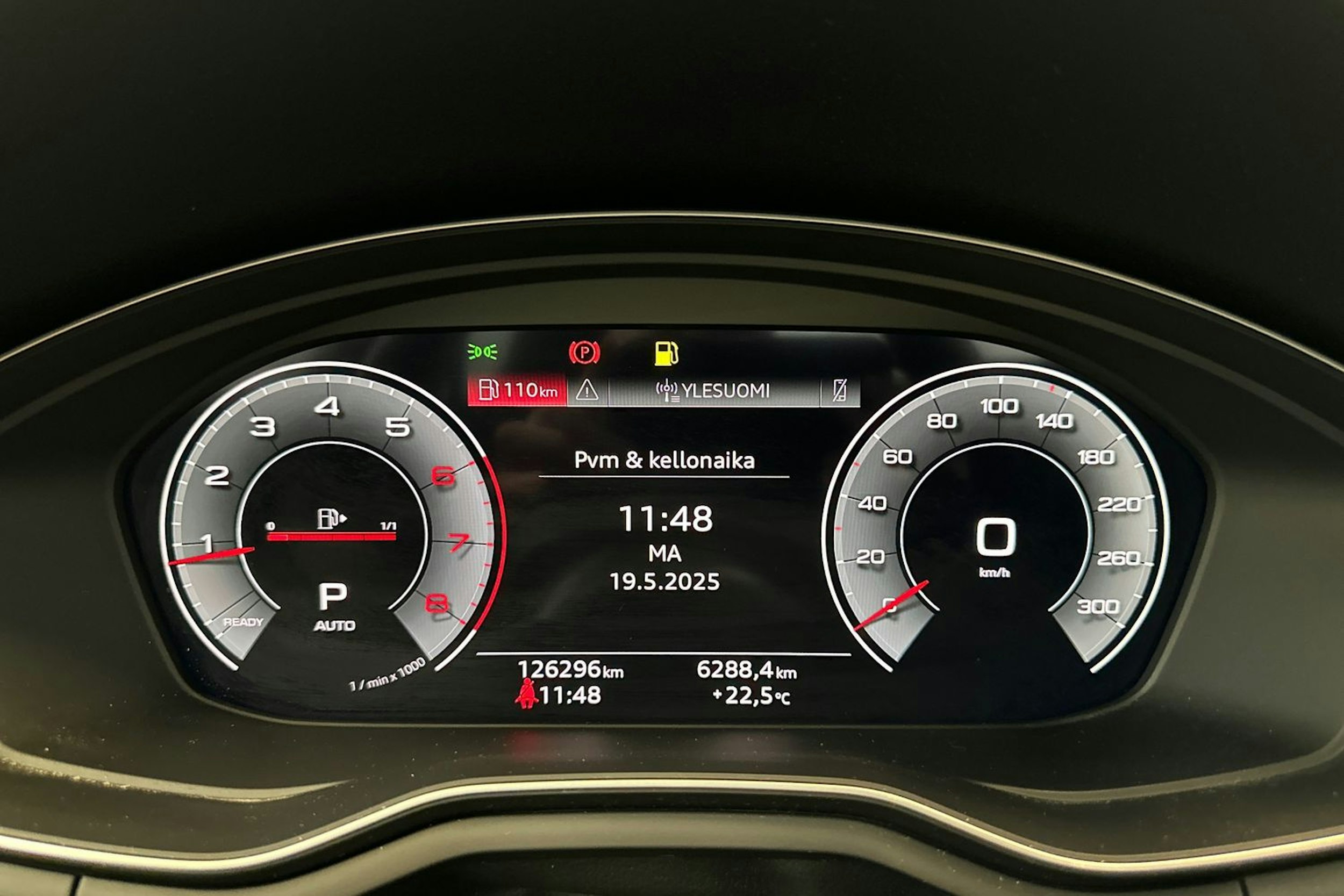 musta Audi A4 2021 kuva 23.