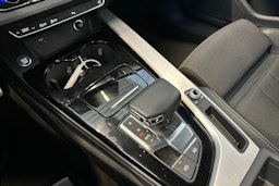 musta Audi A4 2021 kuva 24.