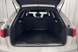 valkoinen Audi A4 2021 kuva 14.