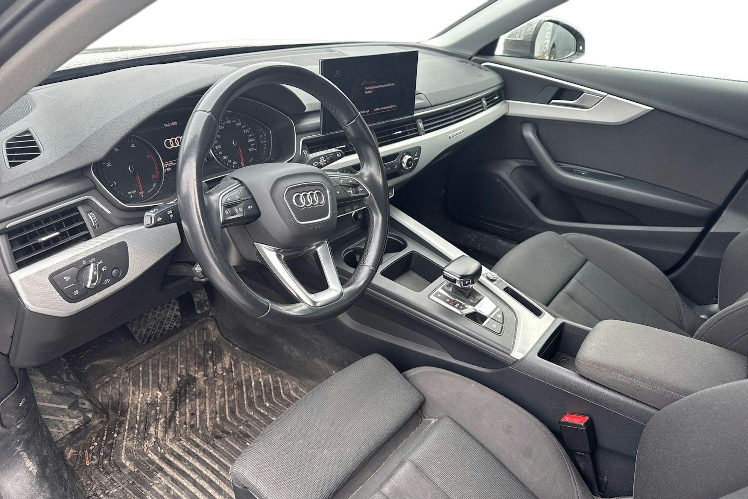ruskea (beige) Audi A4 2021 kuva 2.