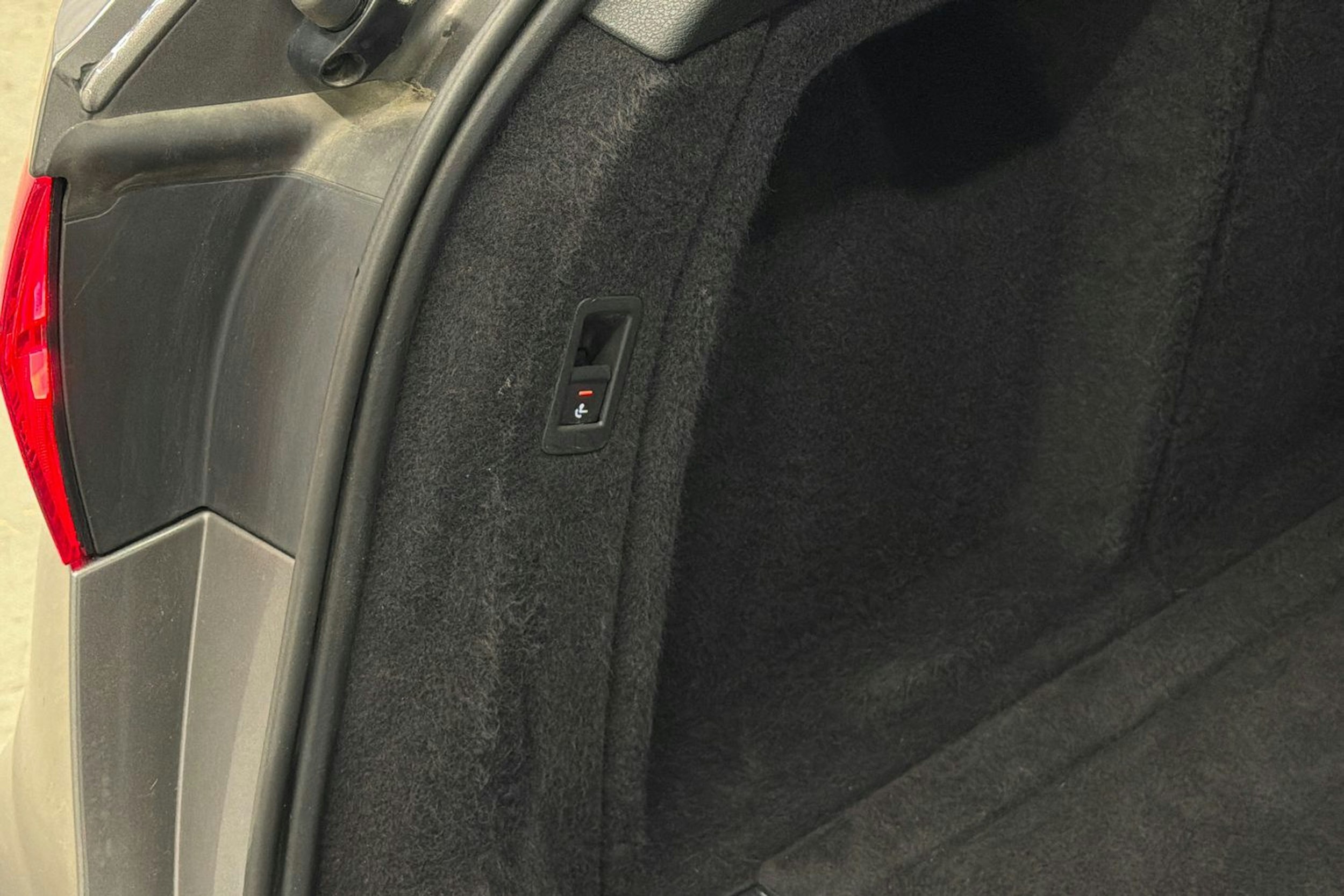 ruskea (beige) Audi A4 2021 kuva 24.